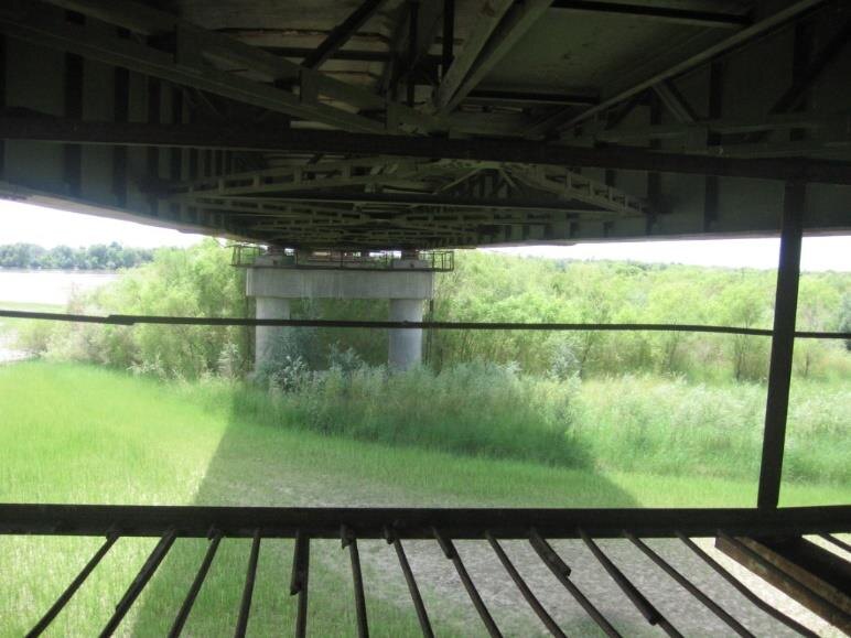 Underside of the bridge deck and bearing structure, Ili river crossing